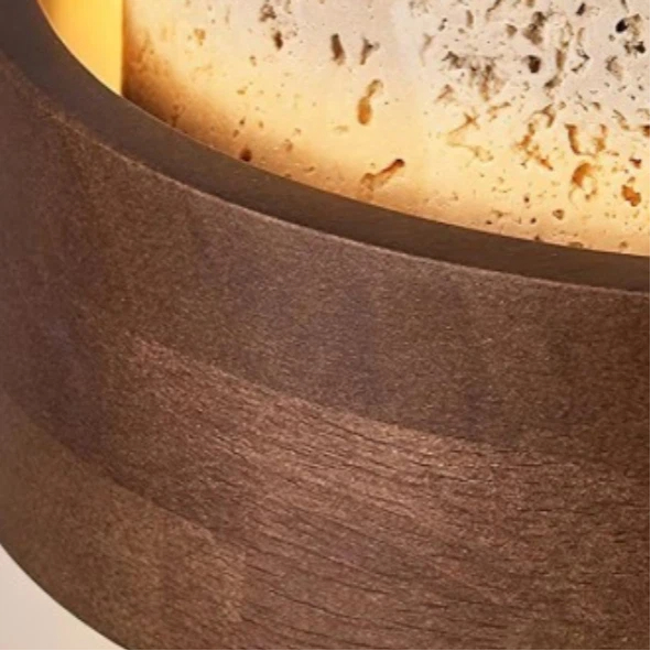 Walnut wood grain on the middle band