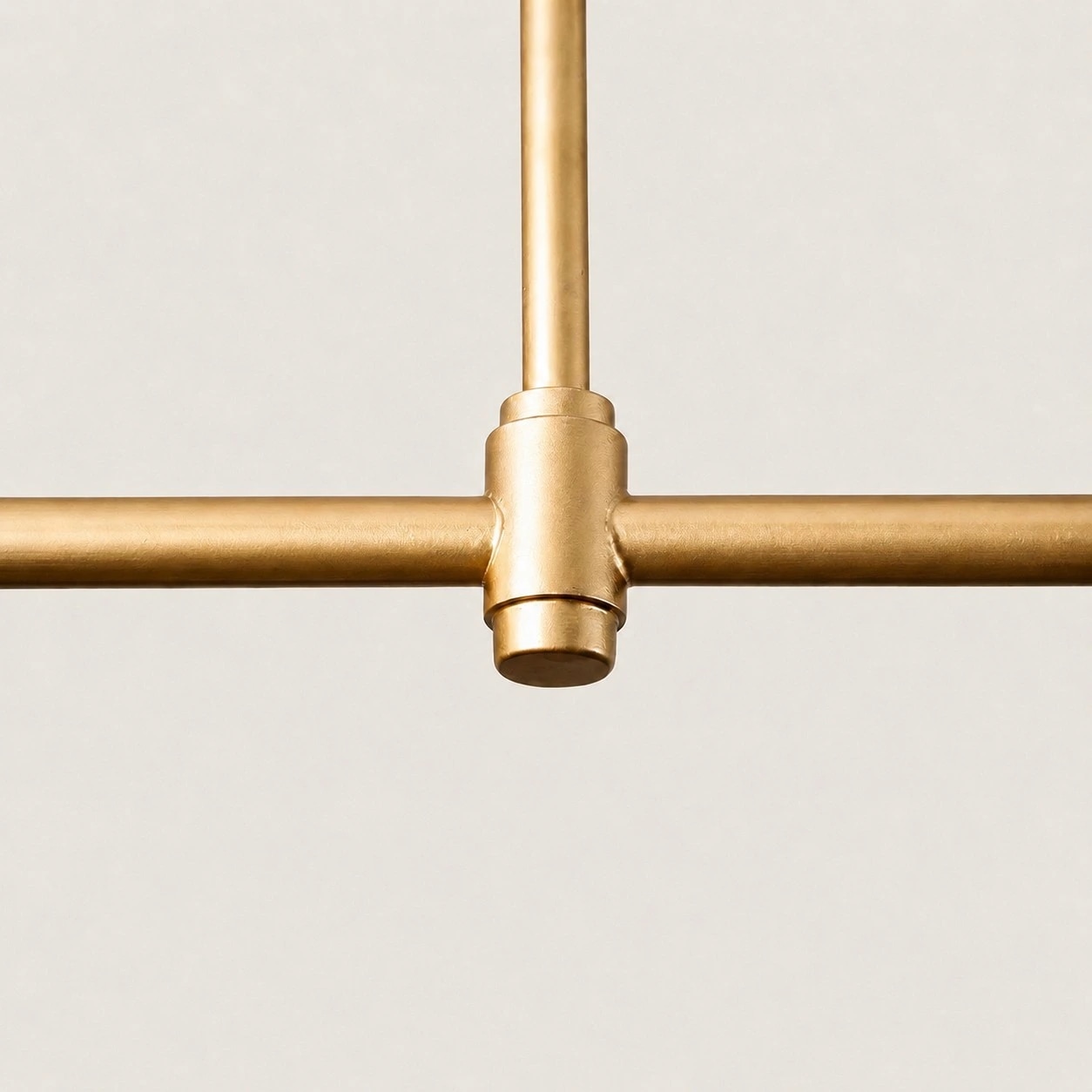Dumora antique brass crossbar joint close view